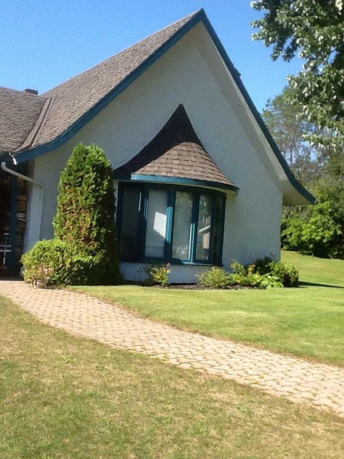B&B Aux Deux Pignons Donnacona Εξωτερικό φωτογραφία